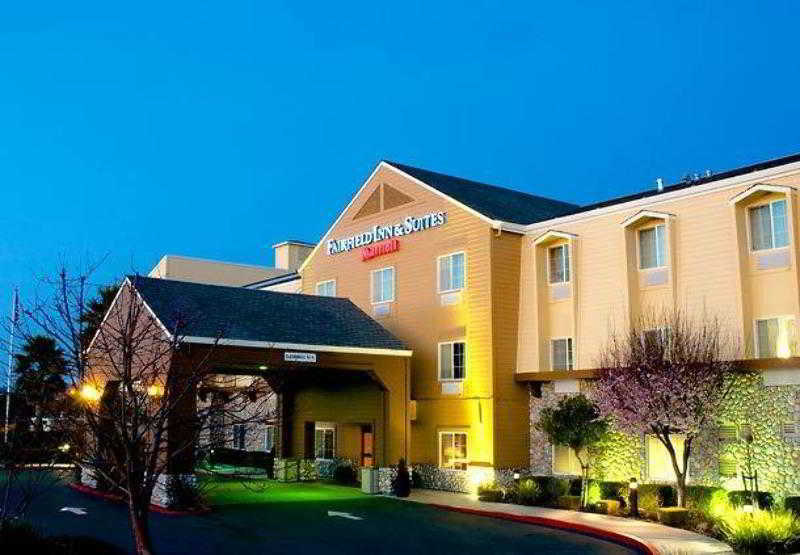 Fairfield Inn And Suites By Marriott Napa American Canyon Экстерьер фото