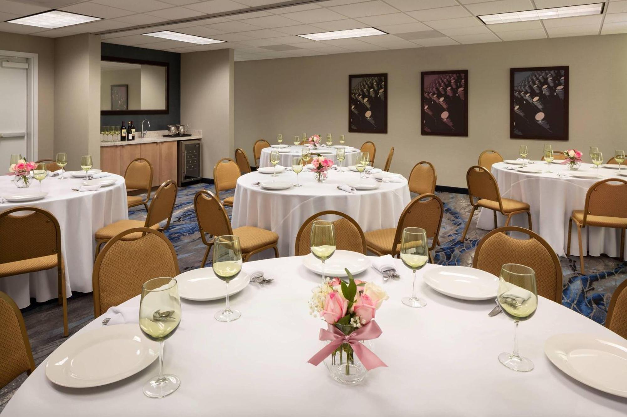 Fairfield Inn And Suites By Marriott Napa American Canyon Экстерьер фото